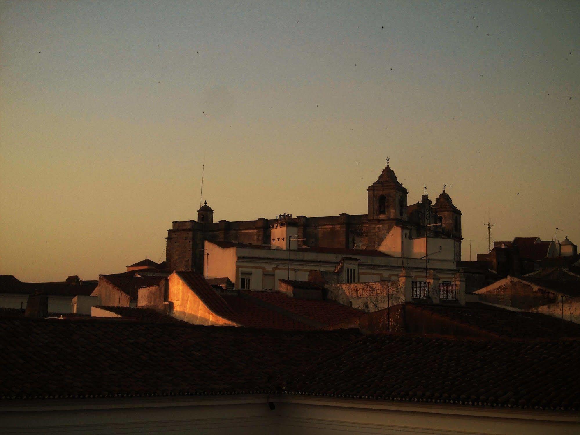 Hostel Raymundo Έβορα Εξωτερικό φωτογραφία